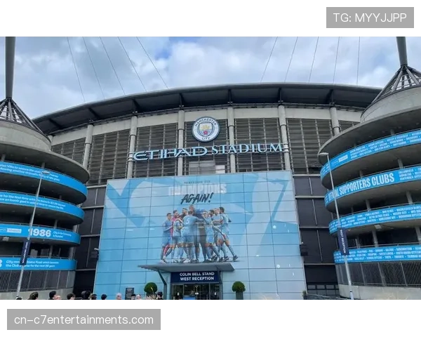 曼城北看台顶层扩建接近尾声,计划本赛季结束前开放新增7000座位